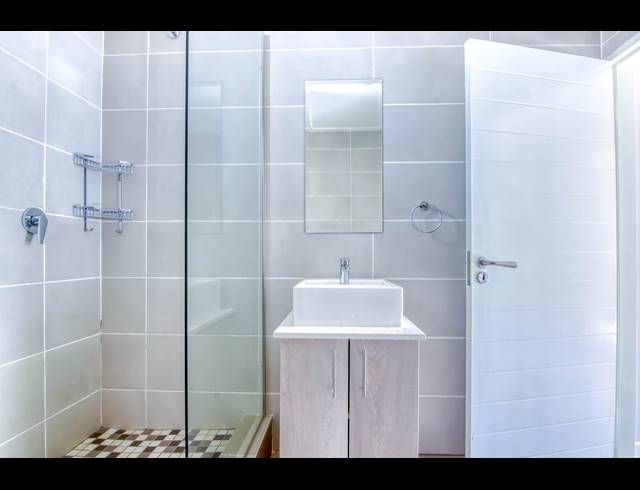 1 BEDROOM APARTMENT RENTED IN BRYANSTON